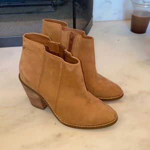 Kelsi dagger brown booties